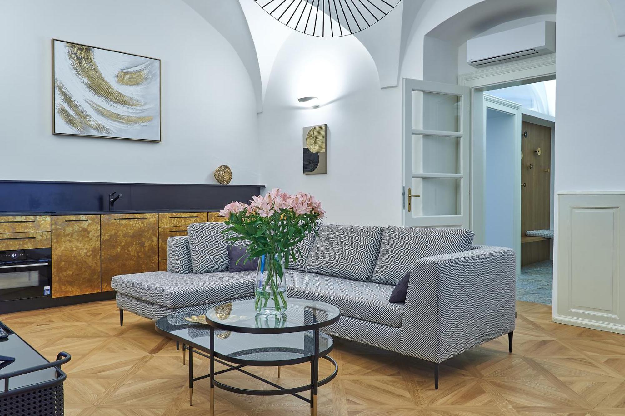 Hotel U 3 Pstrosu Prague Luaran gambar
