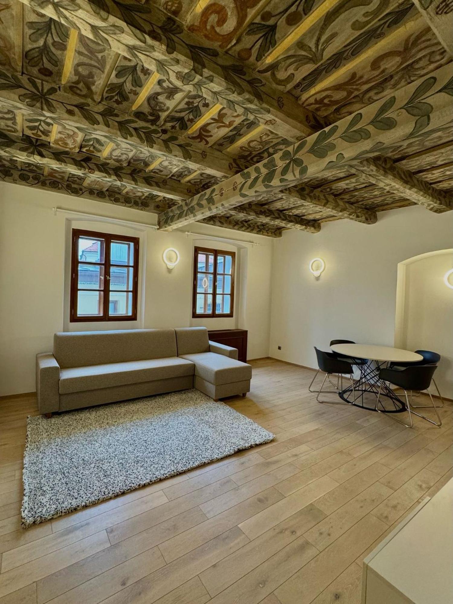 Hotel U 3 Pstrosu Prague Luaran gambar
