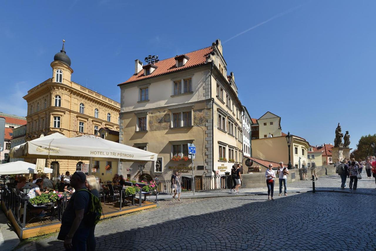 Hotel U 3 Pstrosu Prague Luaran gambar